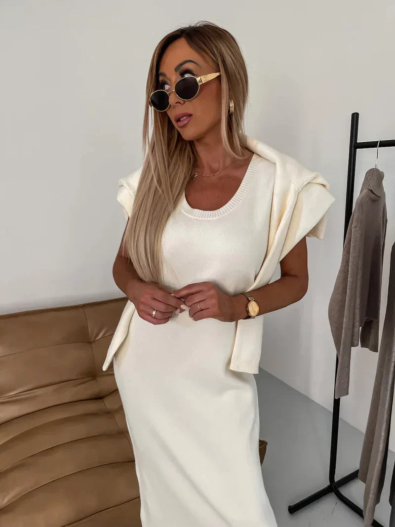 Solange | Zweiteiliges Set mit Kleidung und Rollkragenpullover