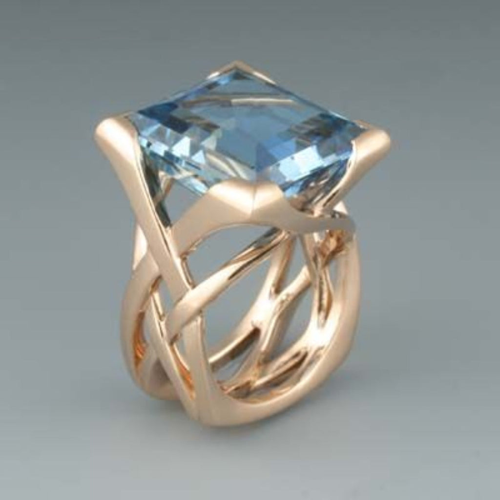 Isabella | Vintage-Ring aus Roségold mit blauem Zirkonia